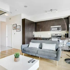 https://heart-of-downtown-condo-close-to-cn-tower.hotelstorontoontario.org